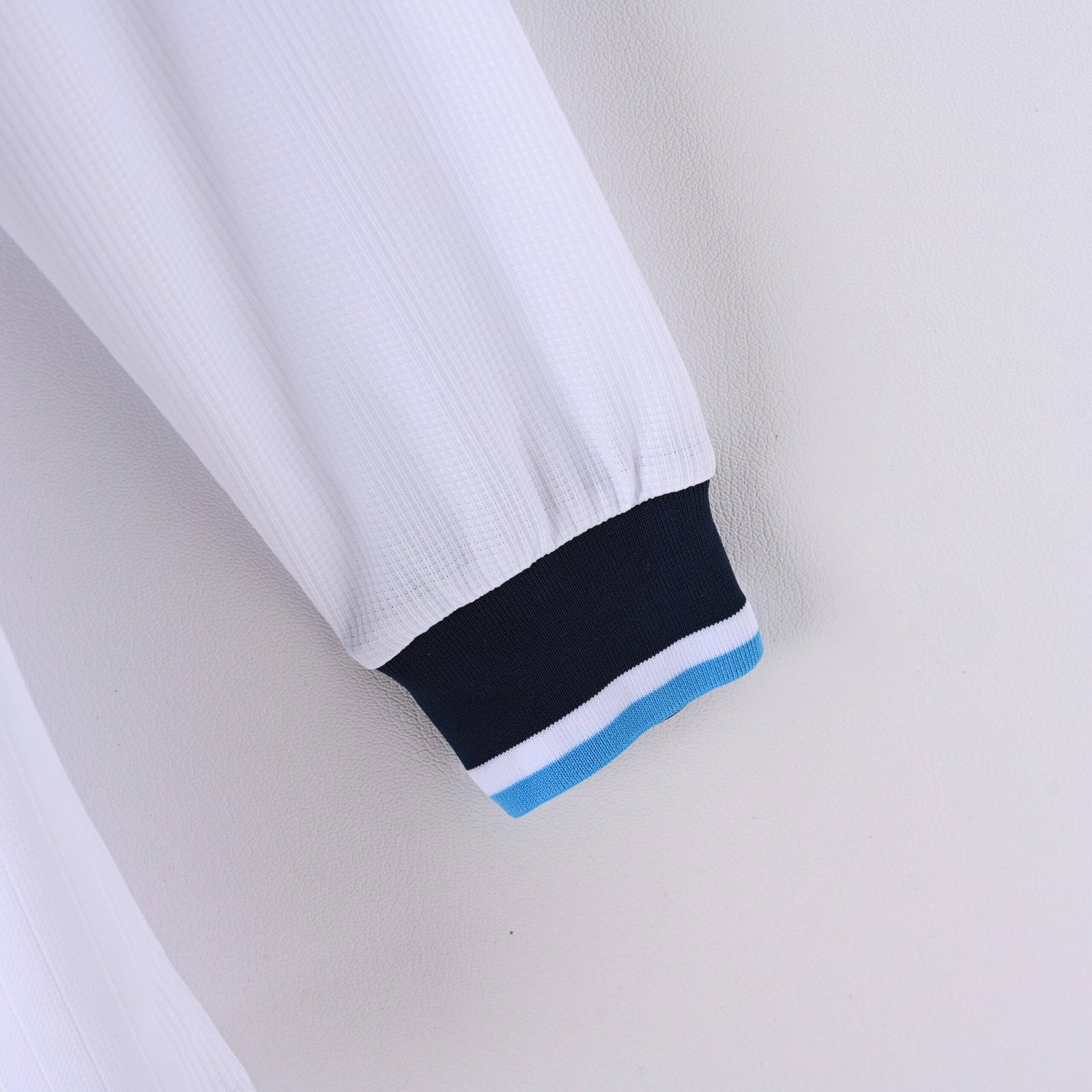 1996 Euro Cup England Home Long Sleeve Retro Jersey Replica - Image 4