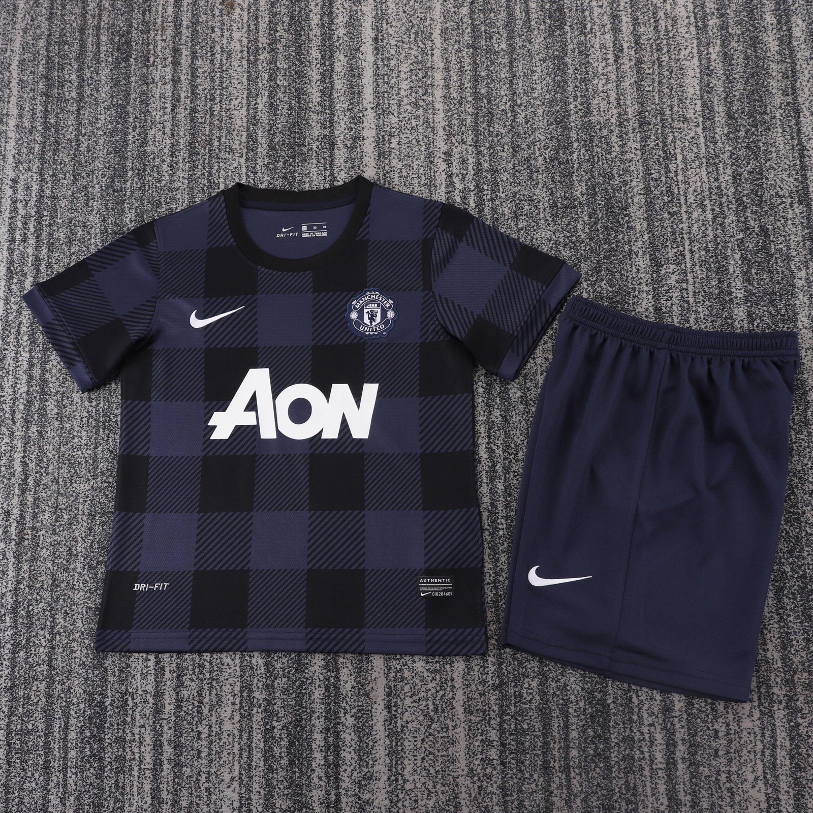 2013/14?Manchester United Away Retro Jersey Kids Kit