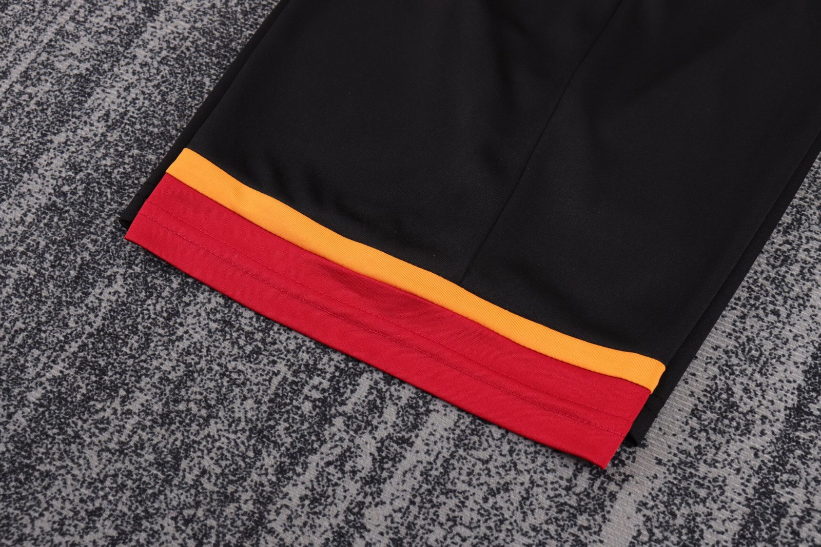 2005/06 Roma Retro Kids Jersey Home Replica - Image 3