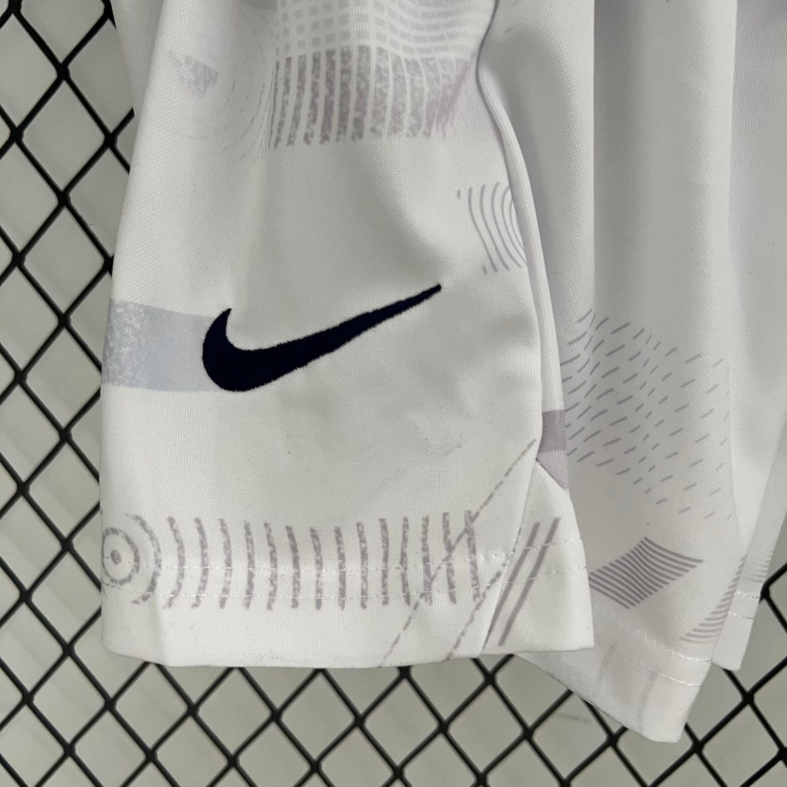 2023/24 Tottenham Hotspur Home Kids Kit Jersey+Shorts - Image 10