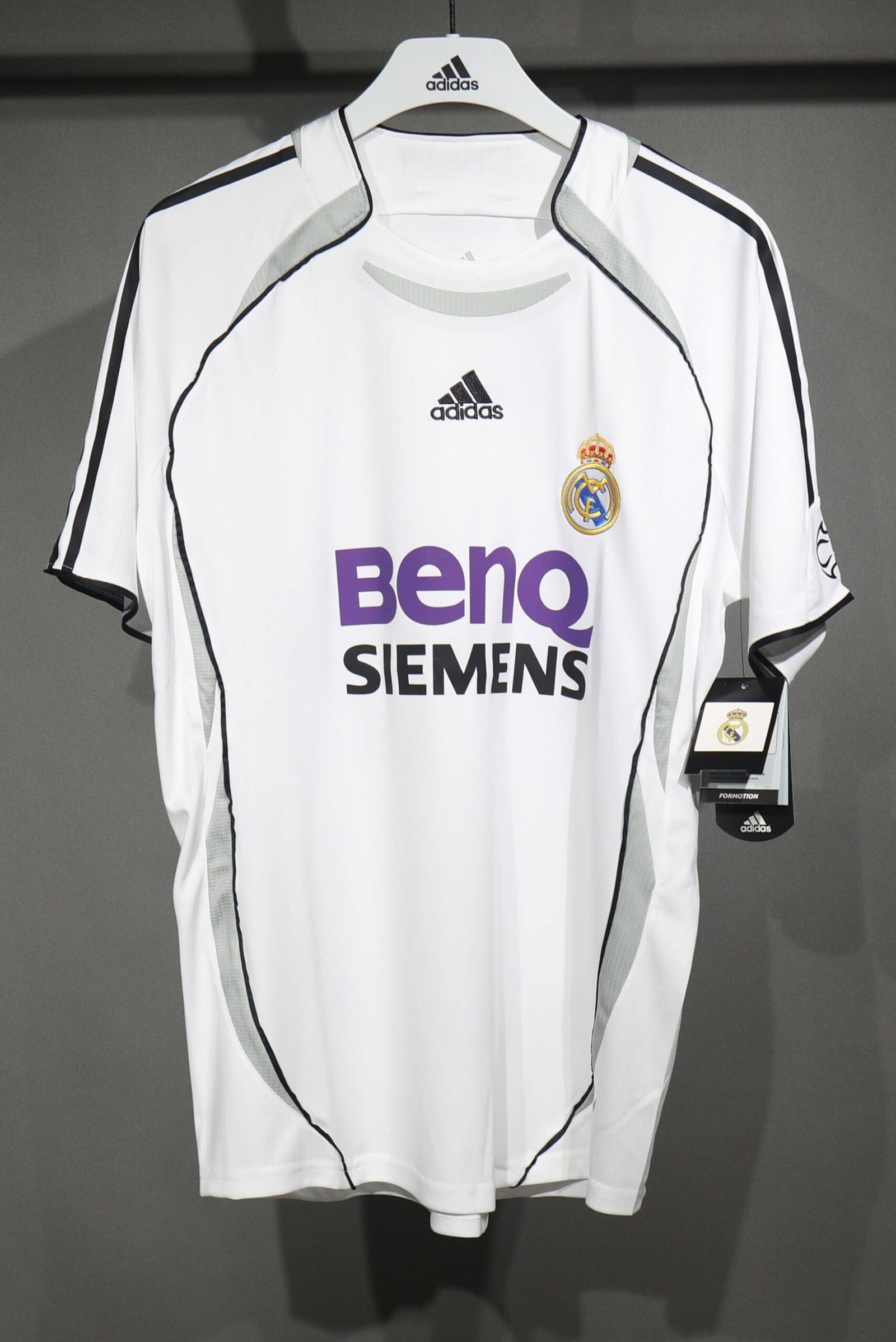 2006/07 Real Madrid Home Retro Jersey Player Version