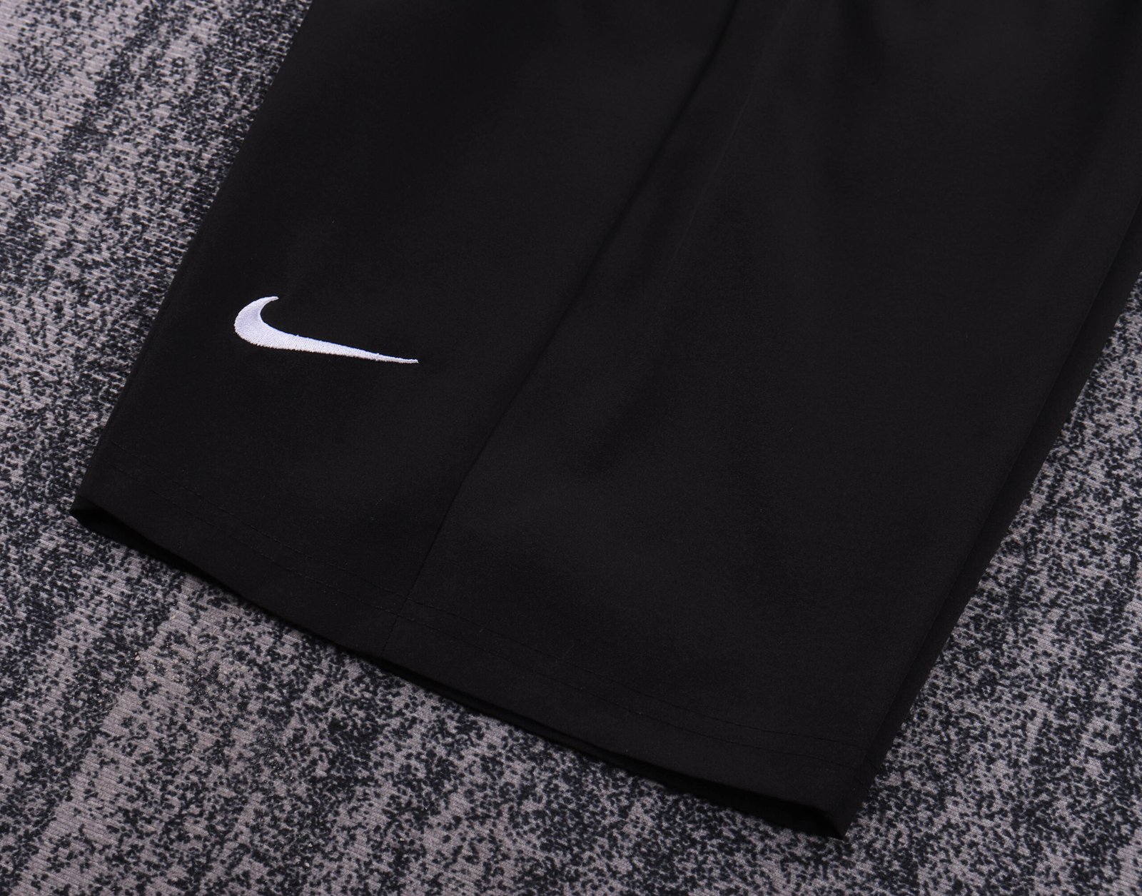 2003/04 Manchester United Away Retro Kids Jersey - Image 9