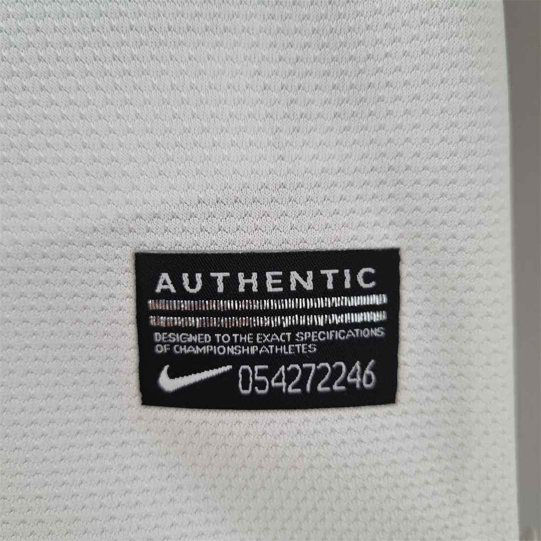 Portugal Retro Jersey Away Long Sleeve 2012 - Image 8