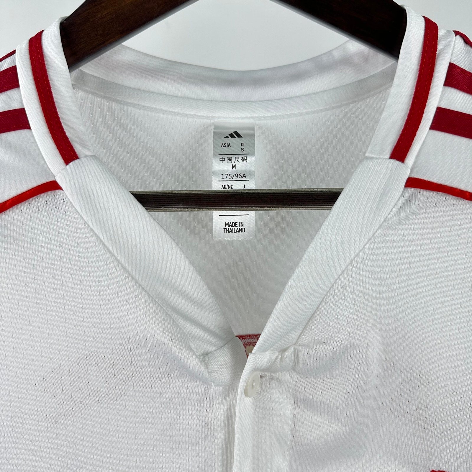 2025/26 Liverpool Baseball Jersey Player Version - Image 5