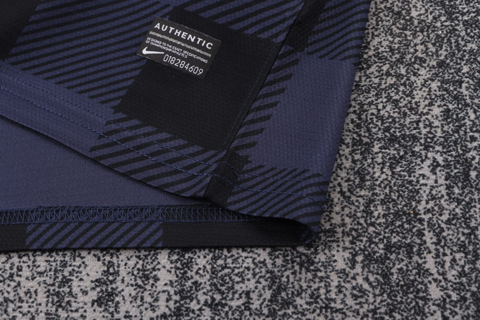 2013/14?Manchester United Away Retro Jersey Kids Kit - Image 6