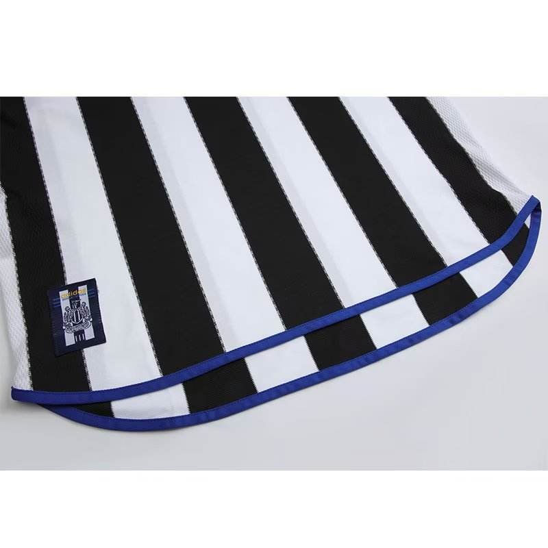 1999/00 Newcastle United Retro Long Sleeve Jersey Home - Image 7