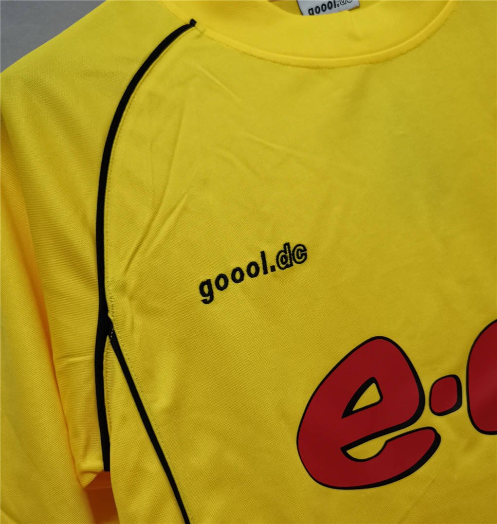 2002 Borussia Dortmund Retro Home Jersey - Image 3