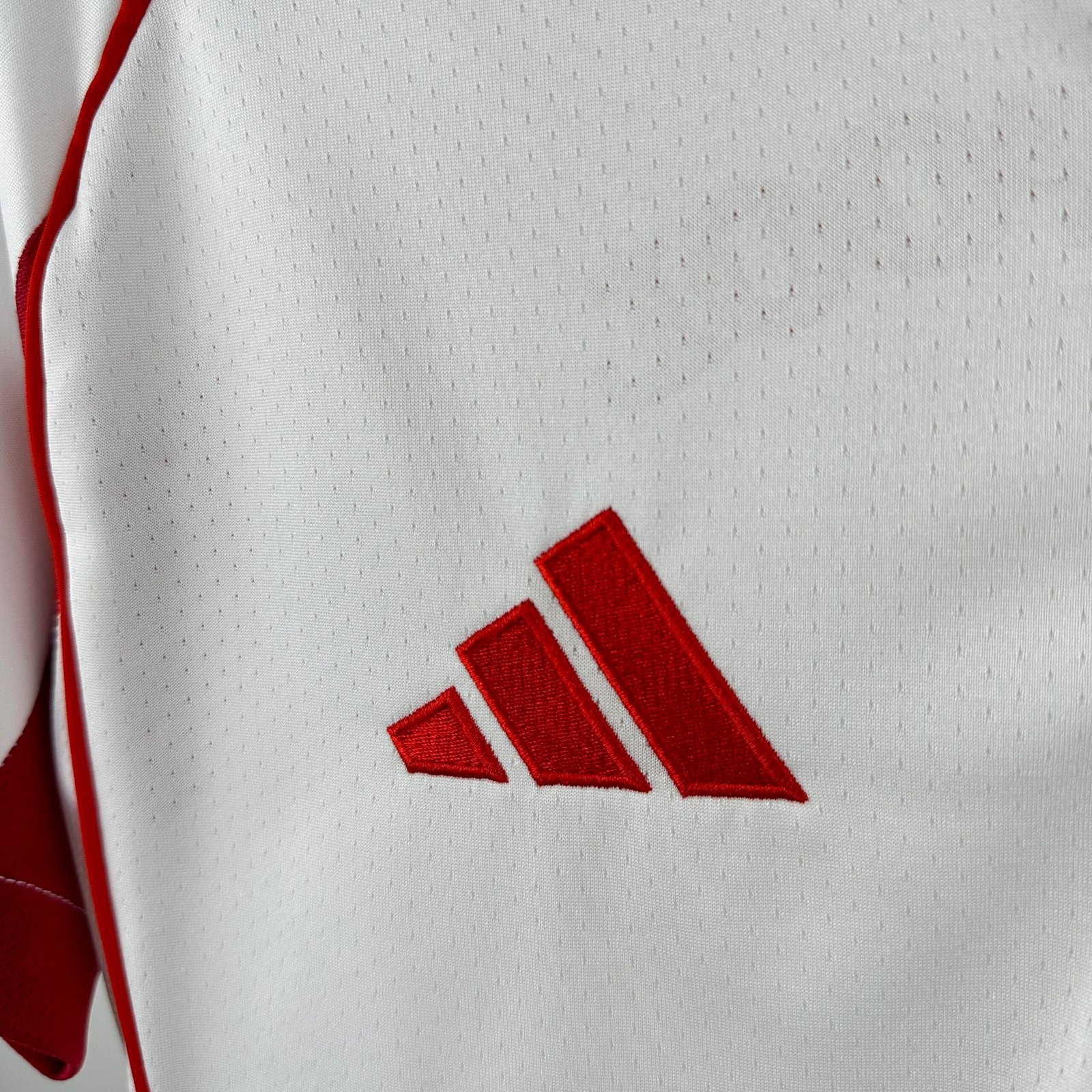 2025/26 Liverpool Baseball Jersey Player Version - Image 3