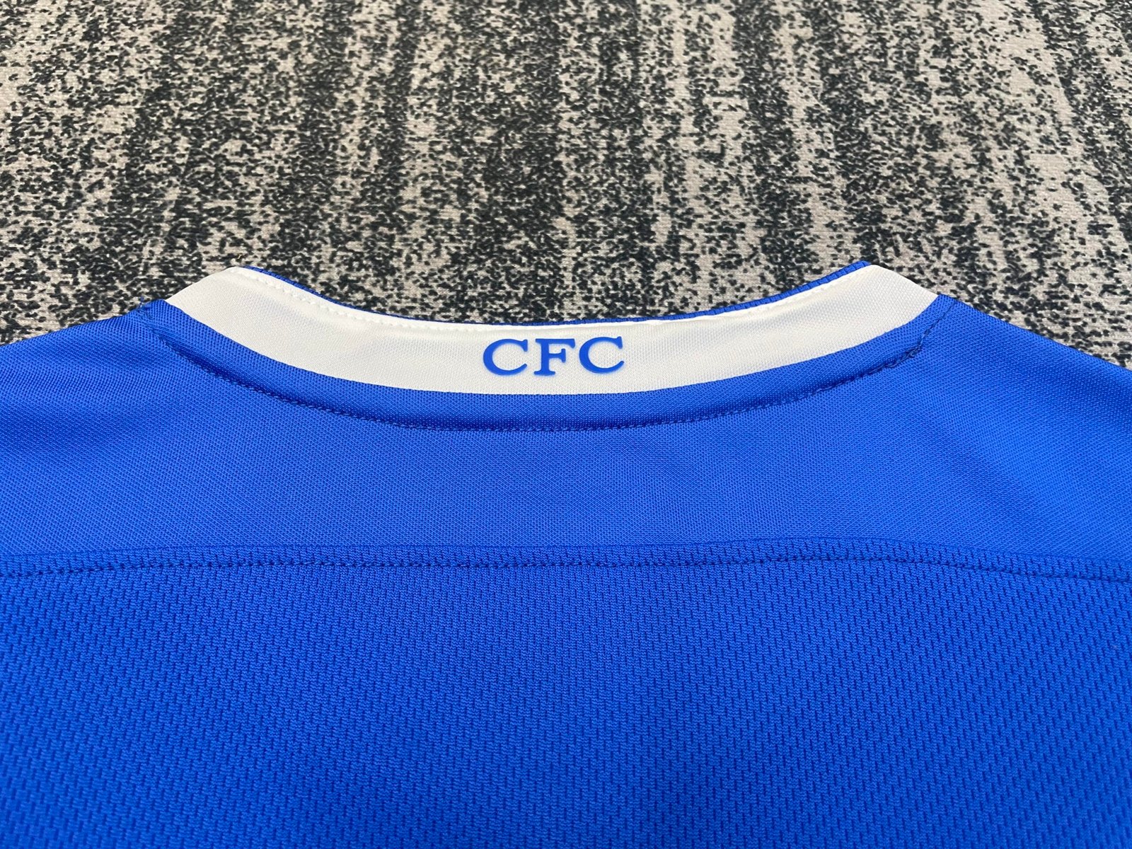 2003/05 Chelsea Home Retro kids Jersey - Image 7