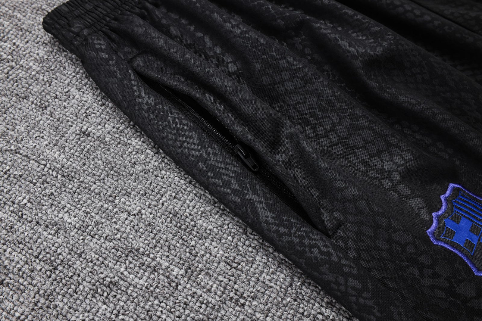 2025/26 Barcelona Long sleeves Player Version Training Set - Image 14