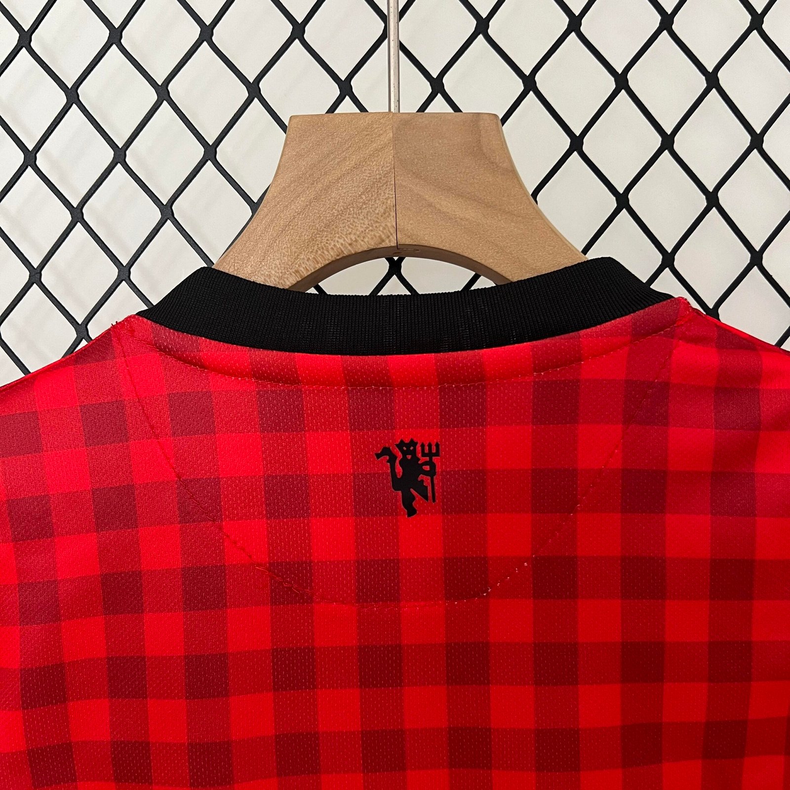 2012/13?Manchester United Home Retro Jersey Kids Kit - Image 8