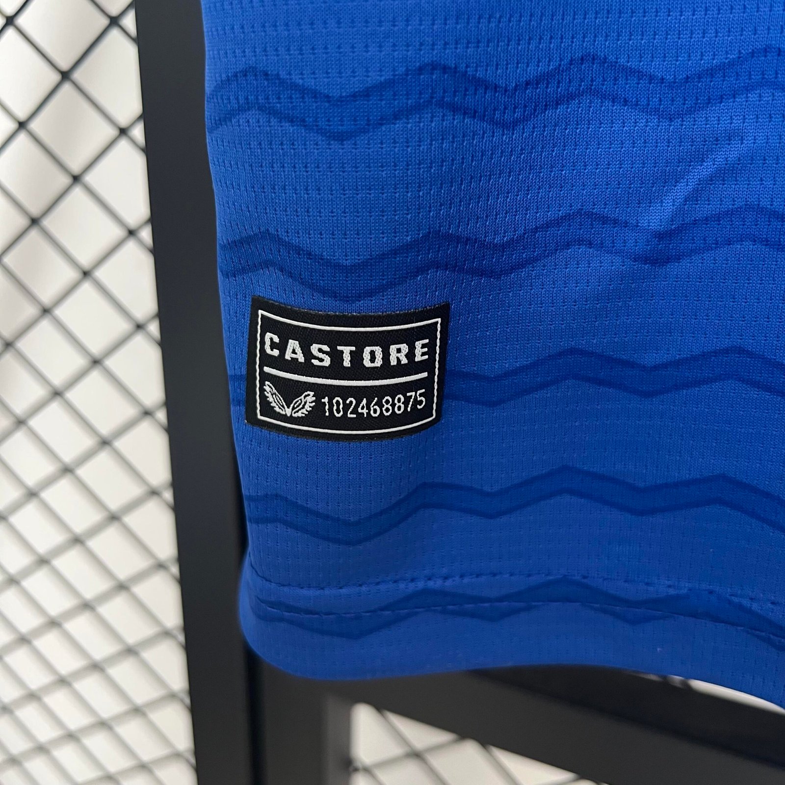 2025/26 Everton Home Jersey - Image 8