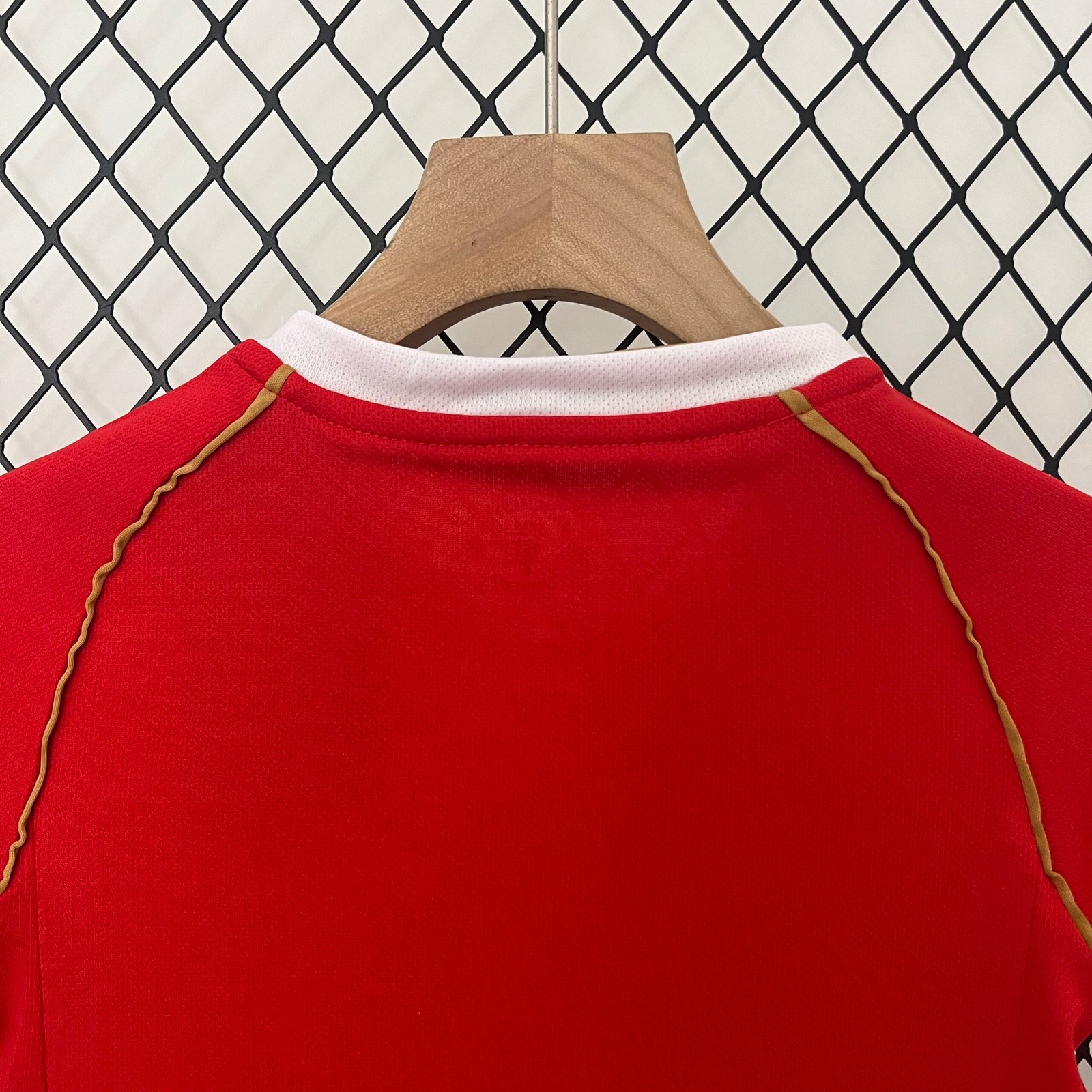 2006/07?Manchester United Home Retro Jersey Kids Kit - Image 7