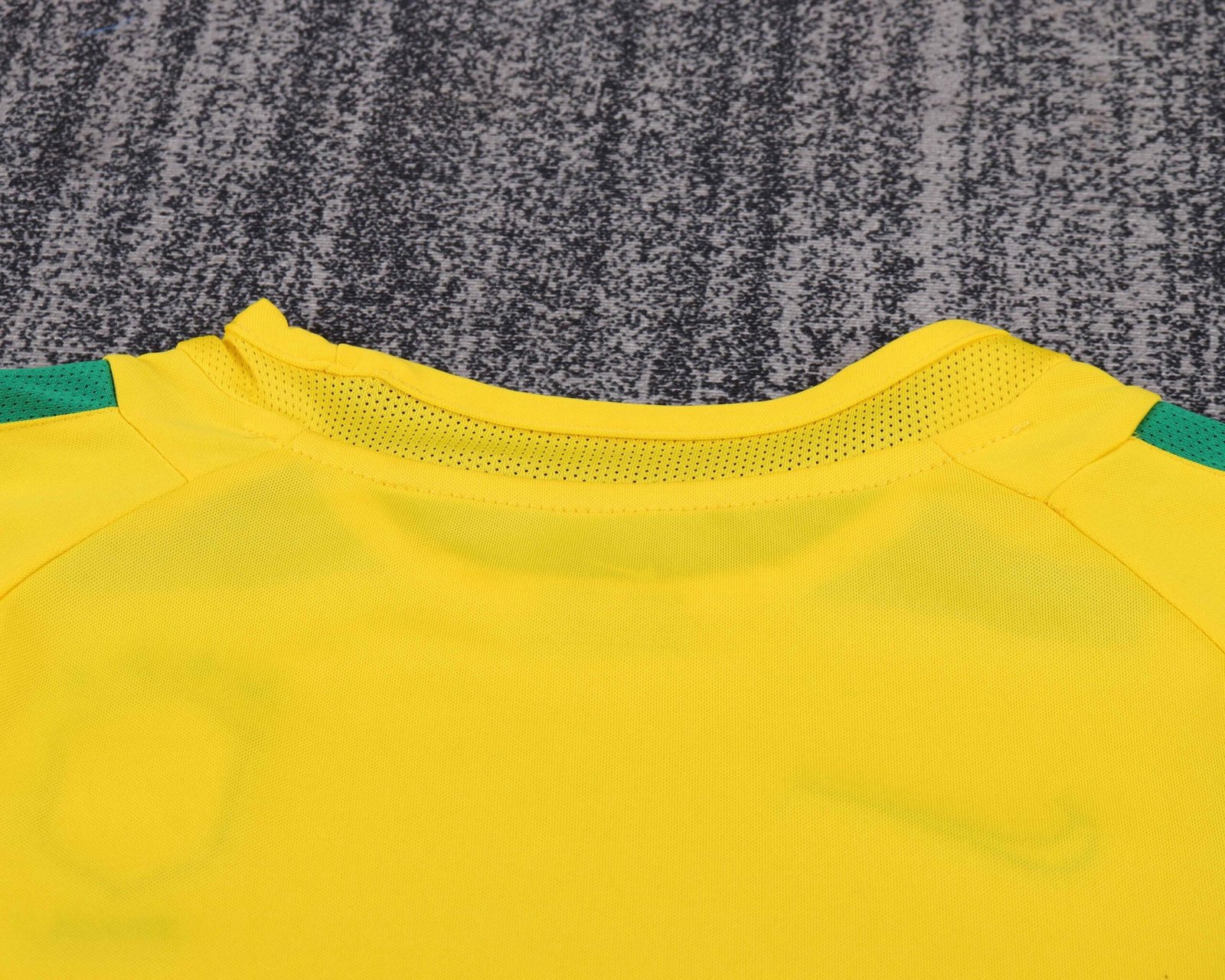 2002 World Cup Brazil Home Retro Kids Jersey - Image 10