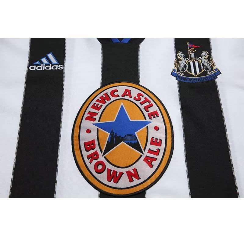 1999/00 Newcastle United Retro Long Sleeve Jersey Home - Image 5