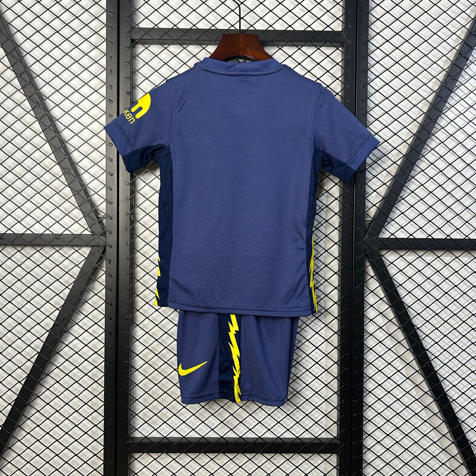 2025/26 Atletico Madrid Away Kids Jersey - Image 7