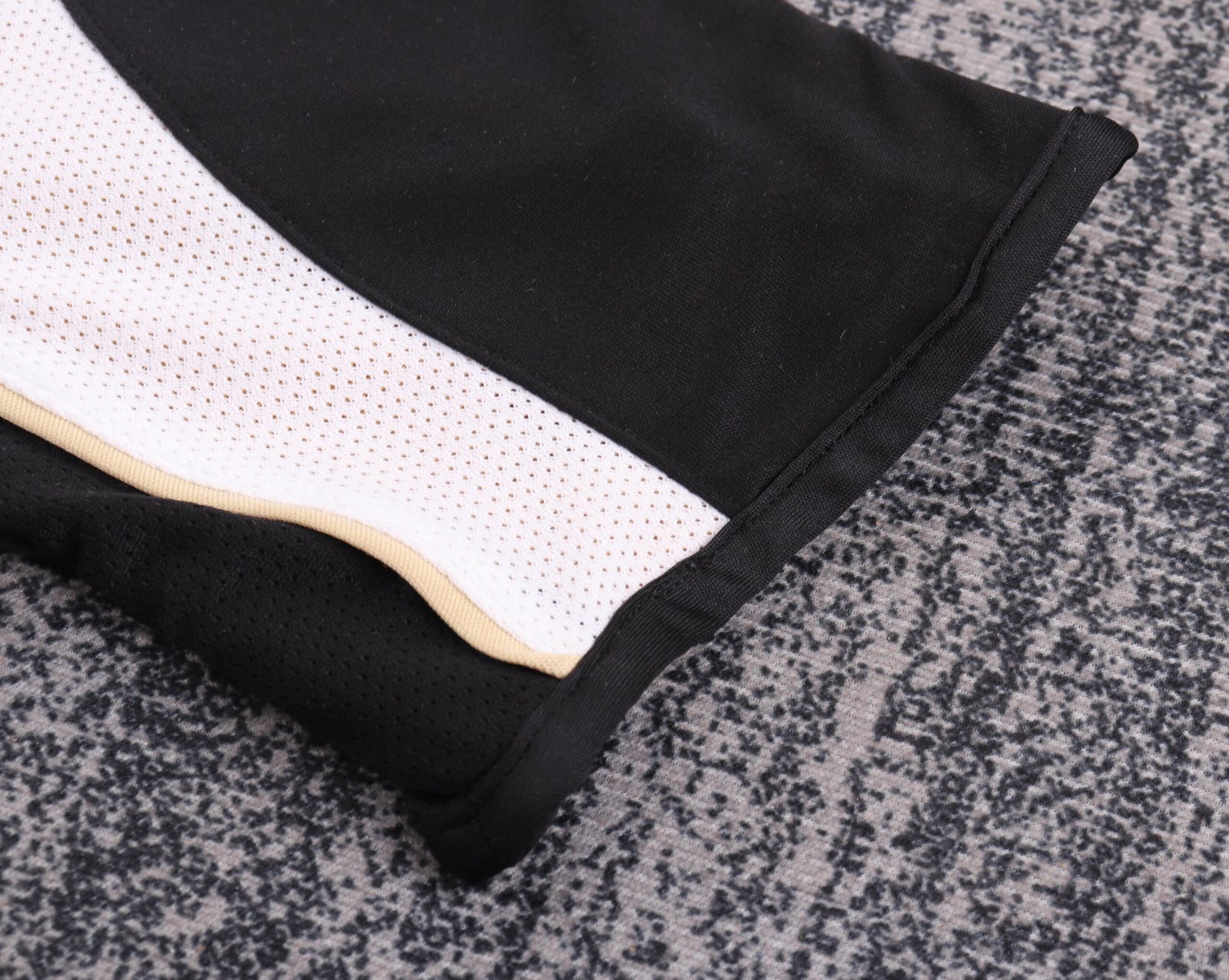 2001/02 Manchester United Away Retro Kids Jersey?100th Centenary - Image 13