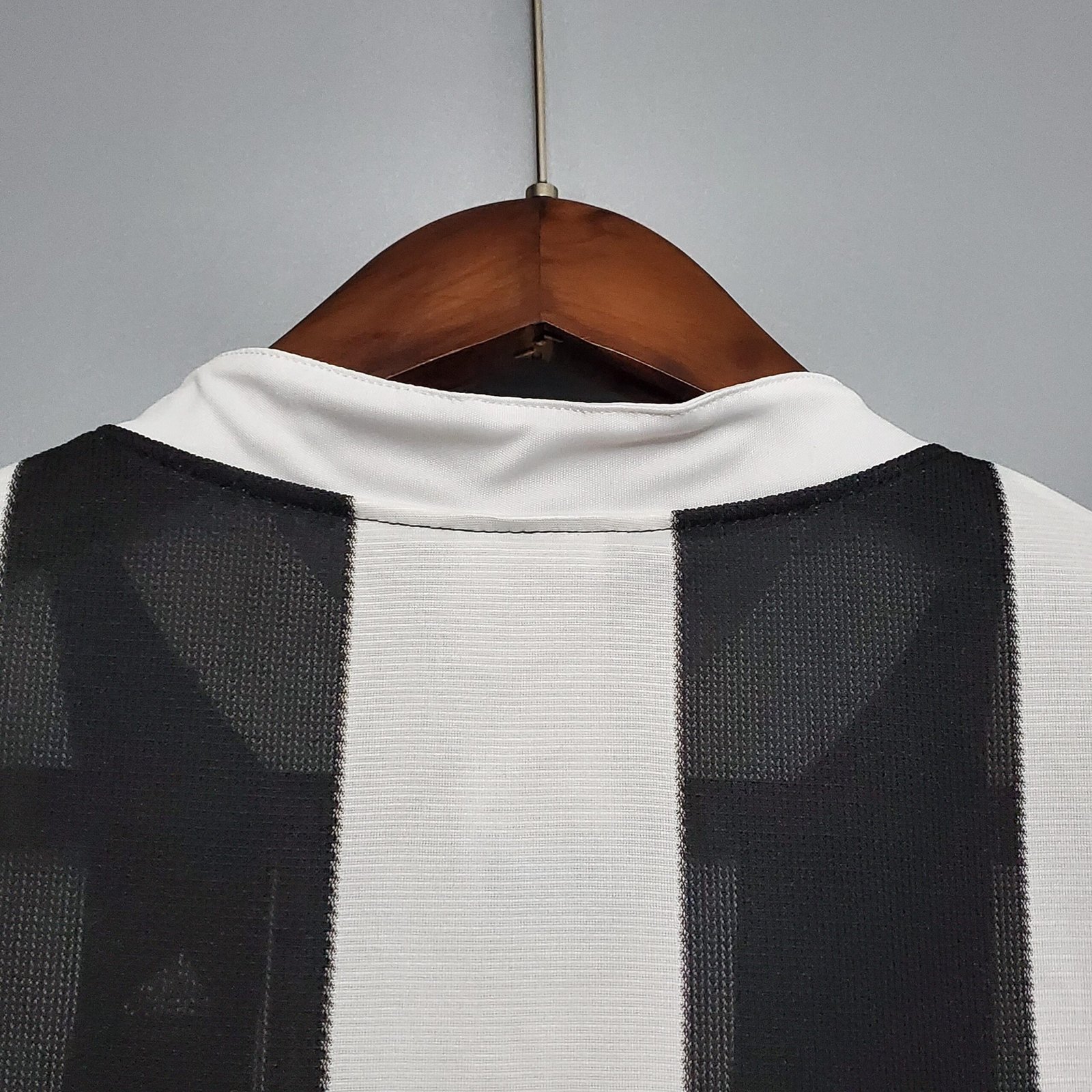 1995/97 Newcastle United Retro Jersey Home - Image 8