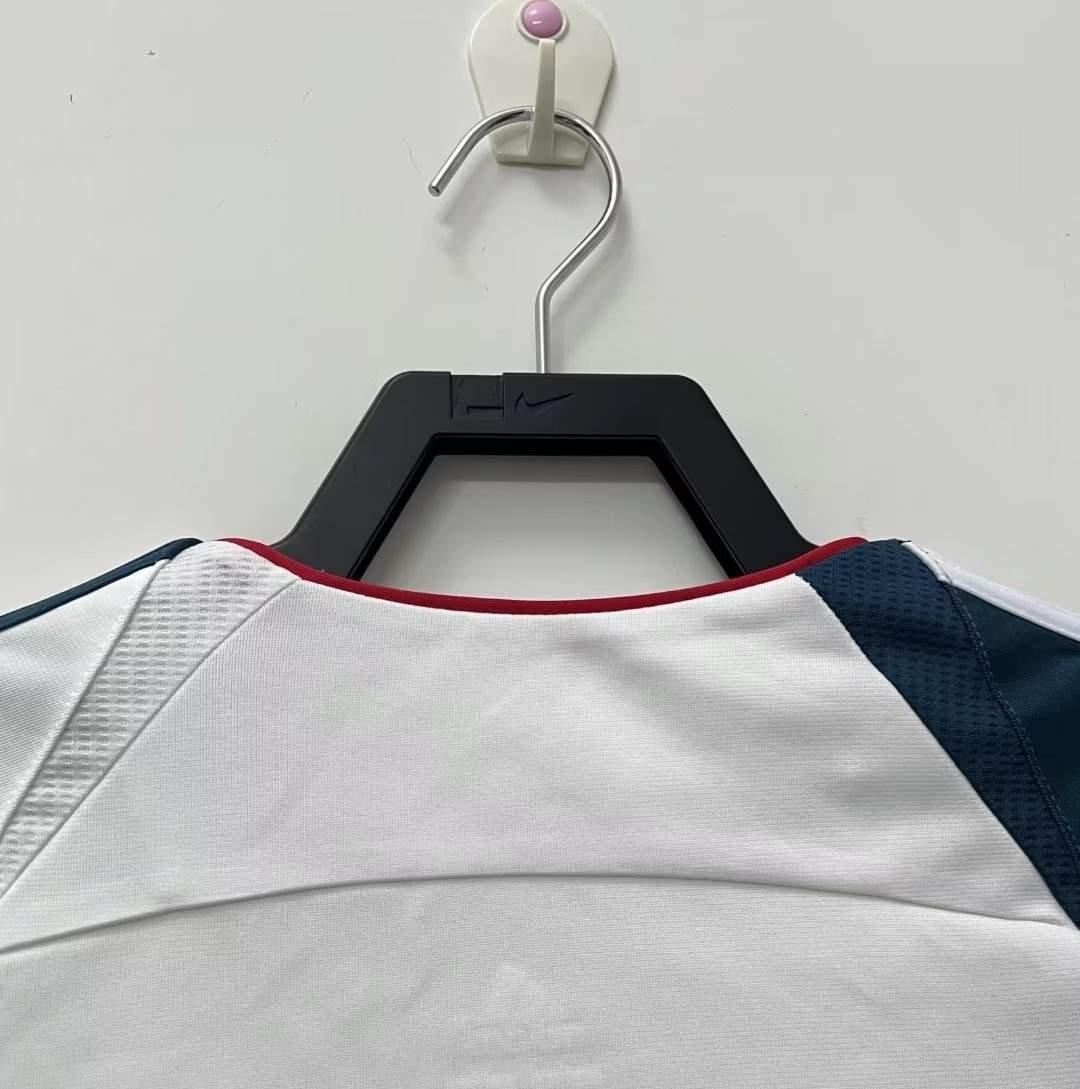 2006/07 Liverpool Third Away Retro Jersey - Image 7