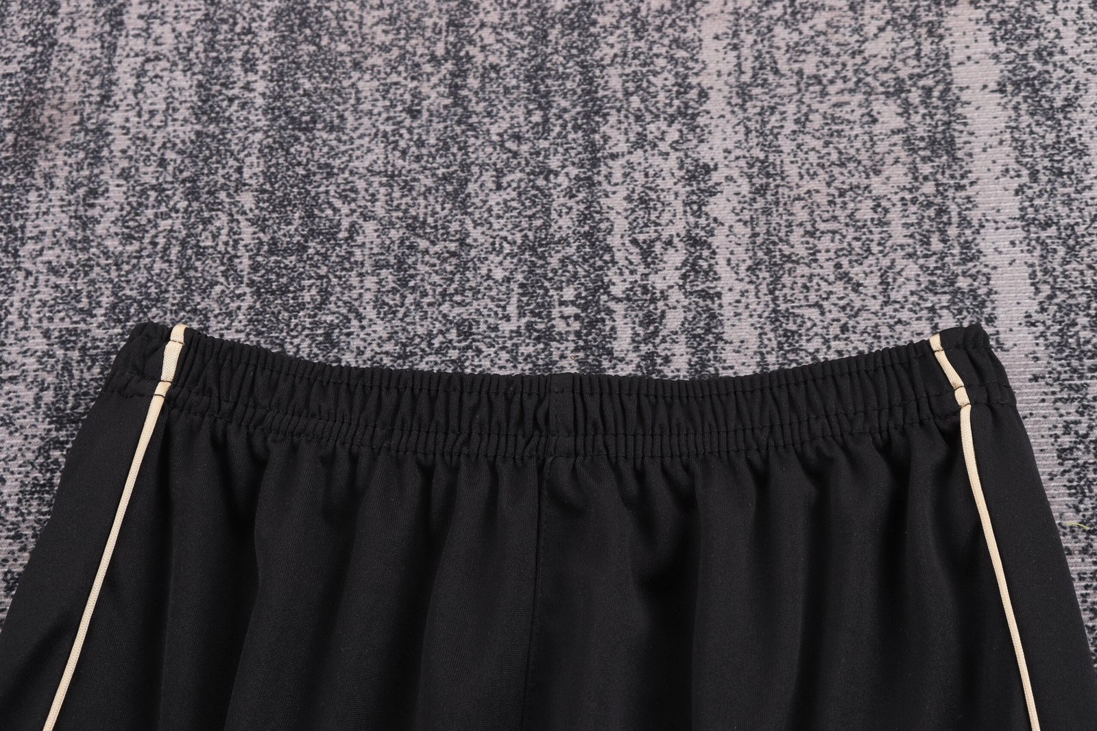 2001/02 Manchester United Away Retro Kids Jersey?100th Centenary - Image 21