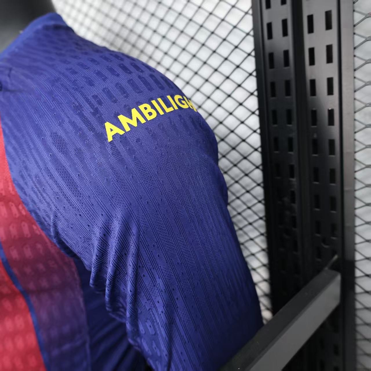2025/26 Barcelona Home Jersey Player Version Long Sleeve - Image 7