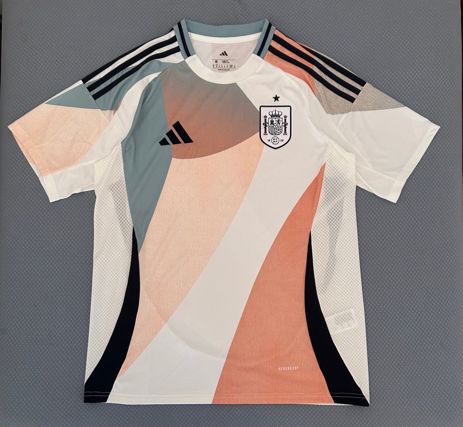 2025 Spain Away Jersey (Women's Soccer Team) - Image 4