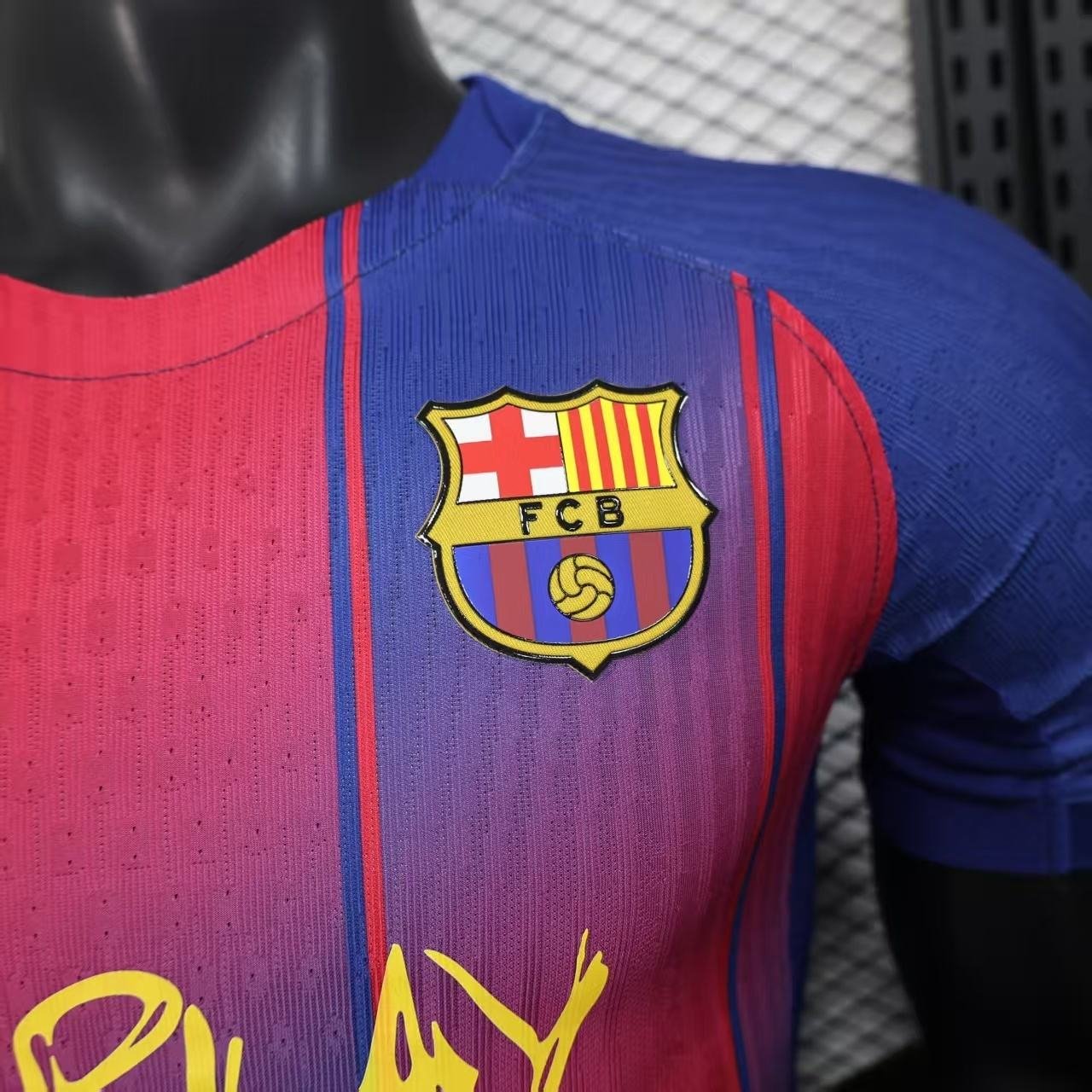 2025/26 Barcelona Home Jersey Player Version - Image 4