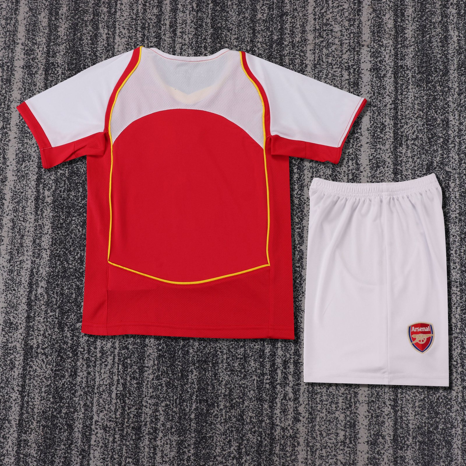 2004/05 Arsenal Home Retro Kids Jersey - Image 2