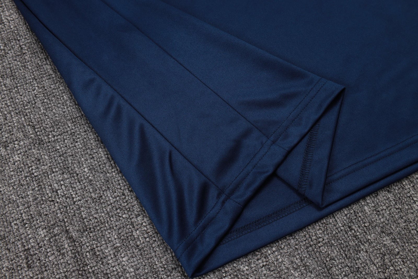 2025/26 Barcelona Long sleeves Training Set - Image 13