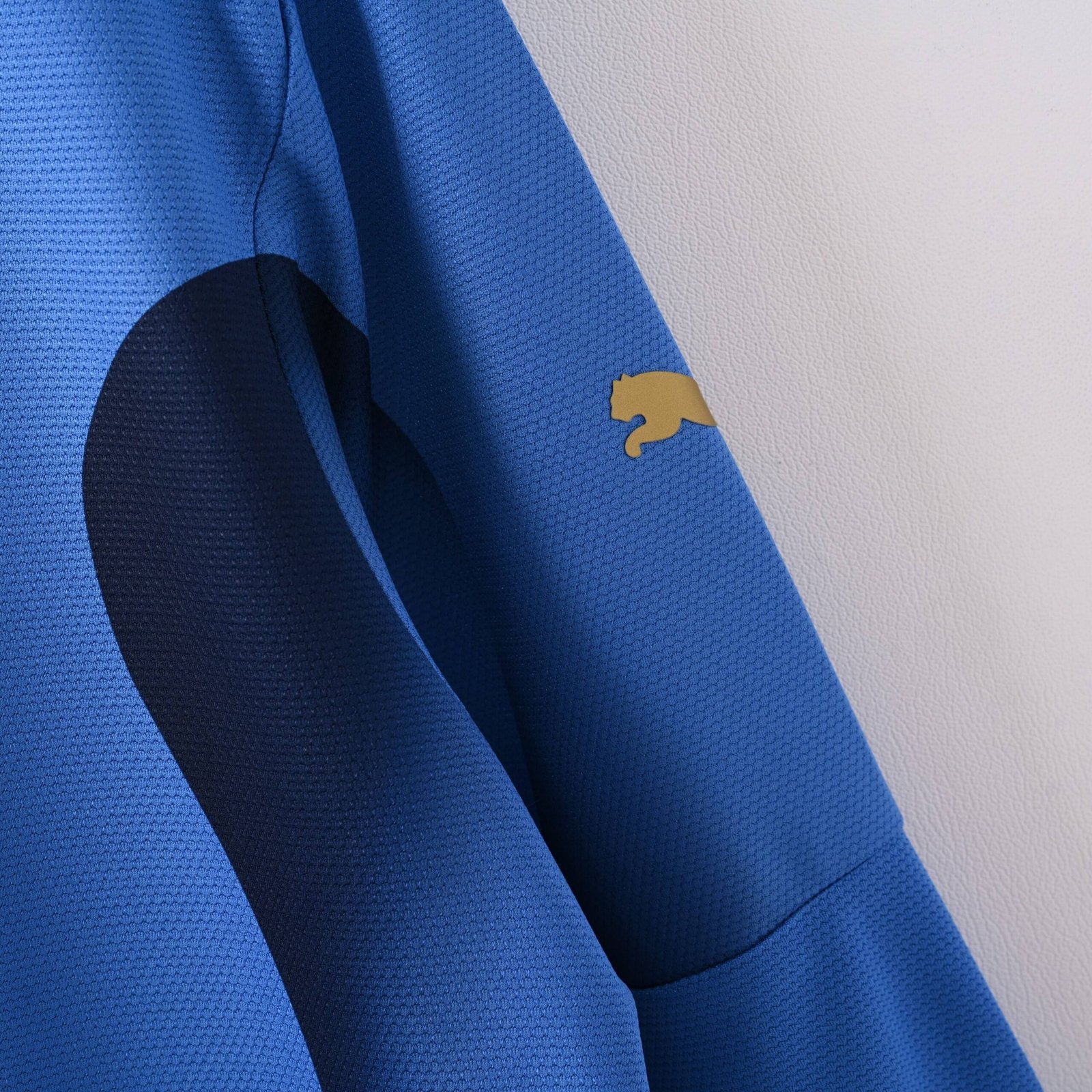2006 World Cup Italy Home Retro Jersey Long Sleeve - Image 5