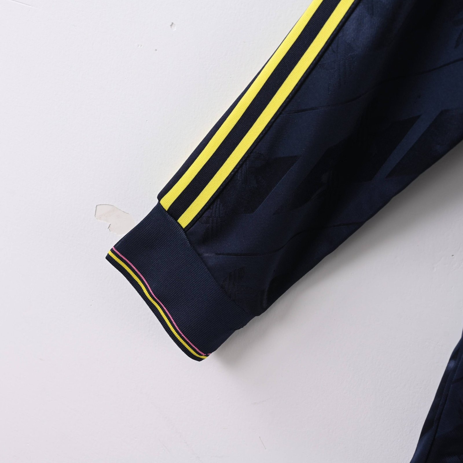 2024/25 Juventus Retro Special Edition Long Sleeve - Image 5