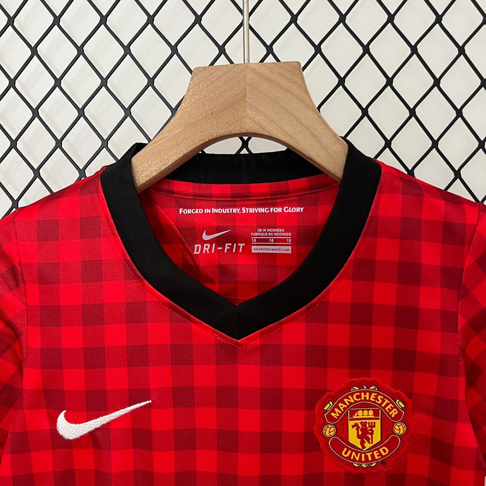 2012/13?Manchester United Home Retro Jersey Kids Kit - Image 4