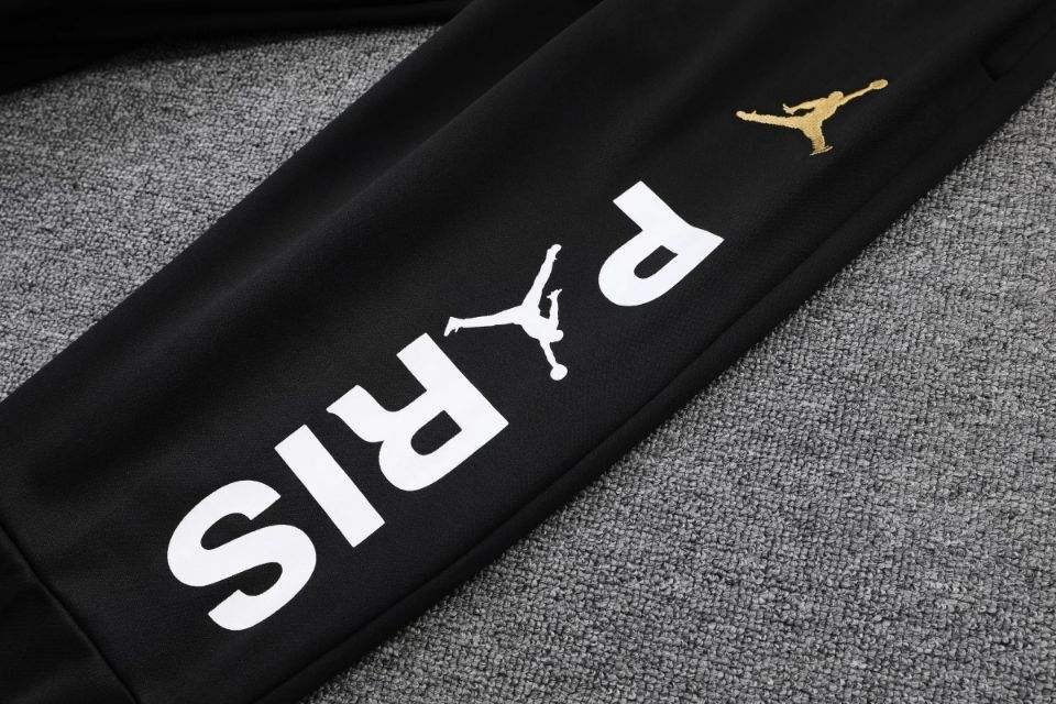 2025/26 PSG Hoodie Set (Top+Pants) - Image 12