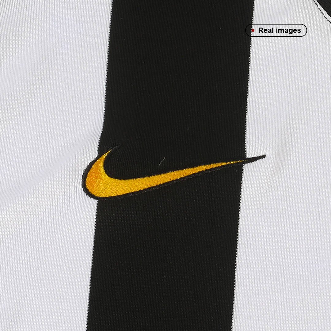2005/06 Juventus Retro Jersey Home - Image 4