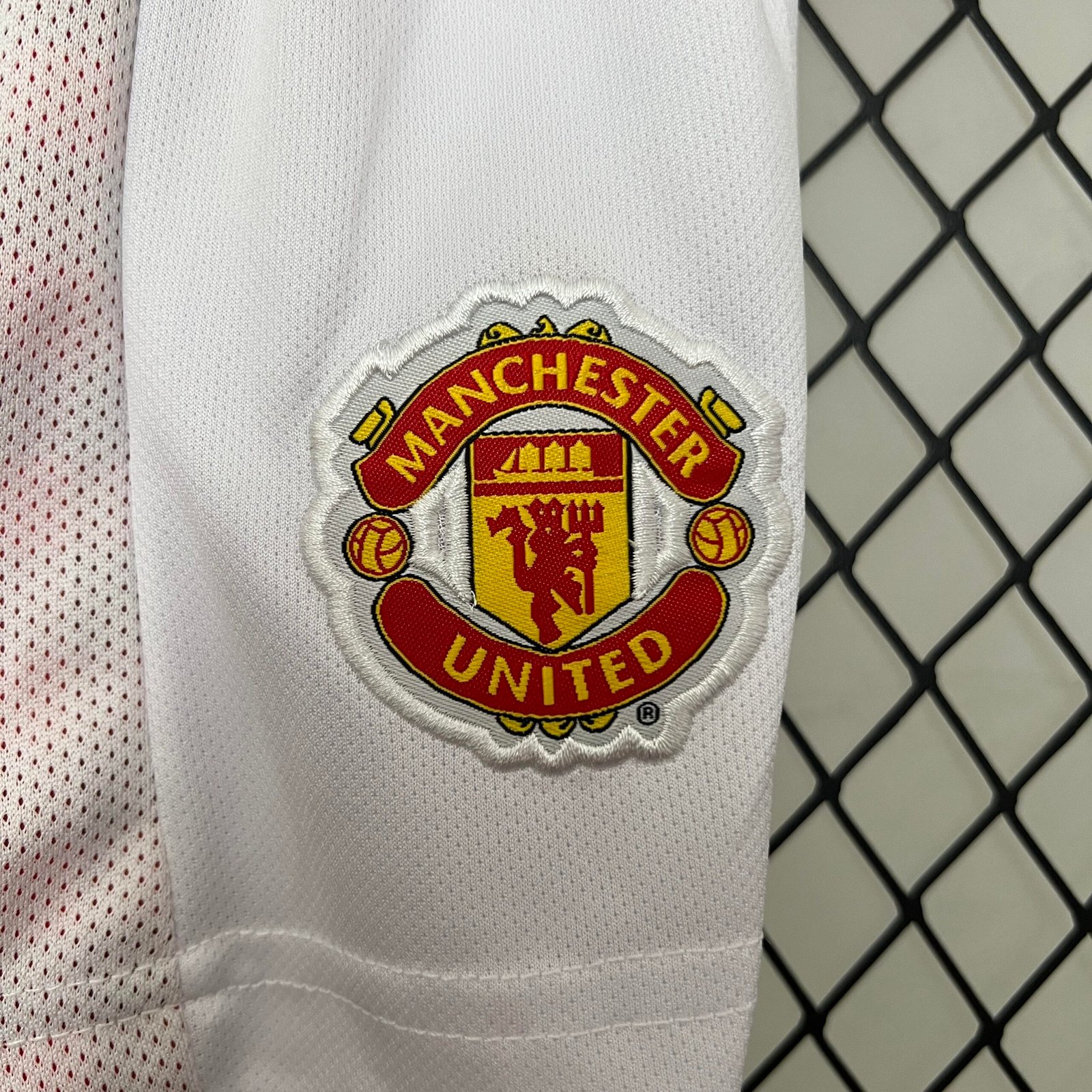 2012/13?Manchester United Home Retro Jersey Kids Kit - Image 10