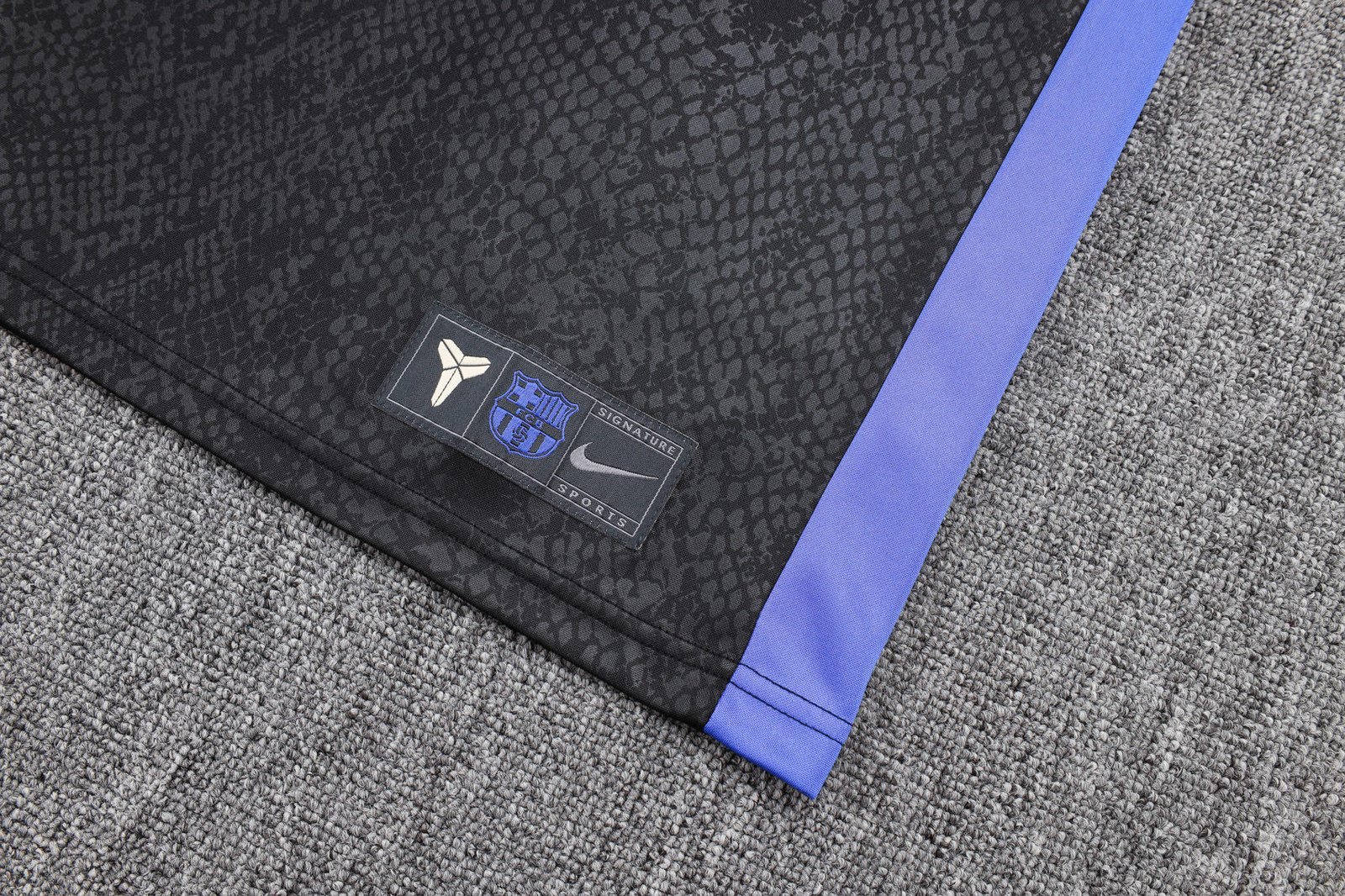 2025/26 Barcelona Long sleeves Player Version Training Set - Image 11