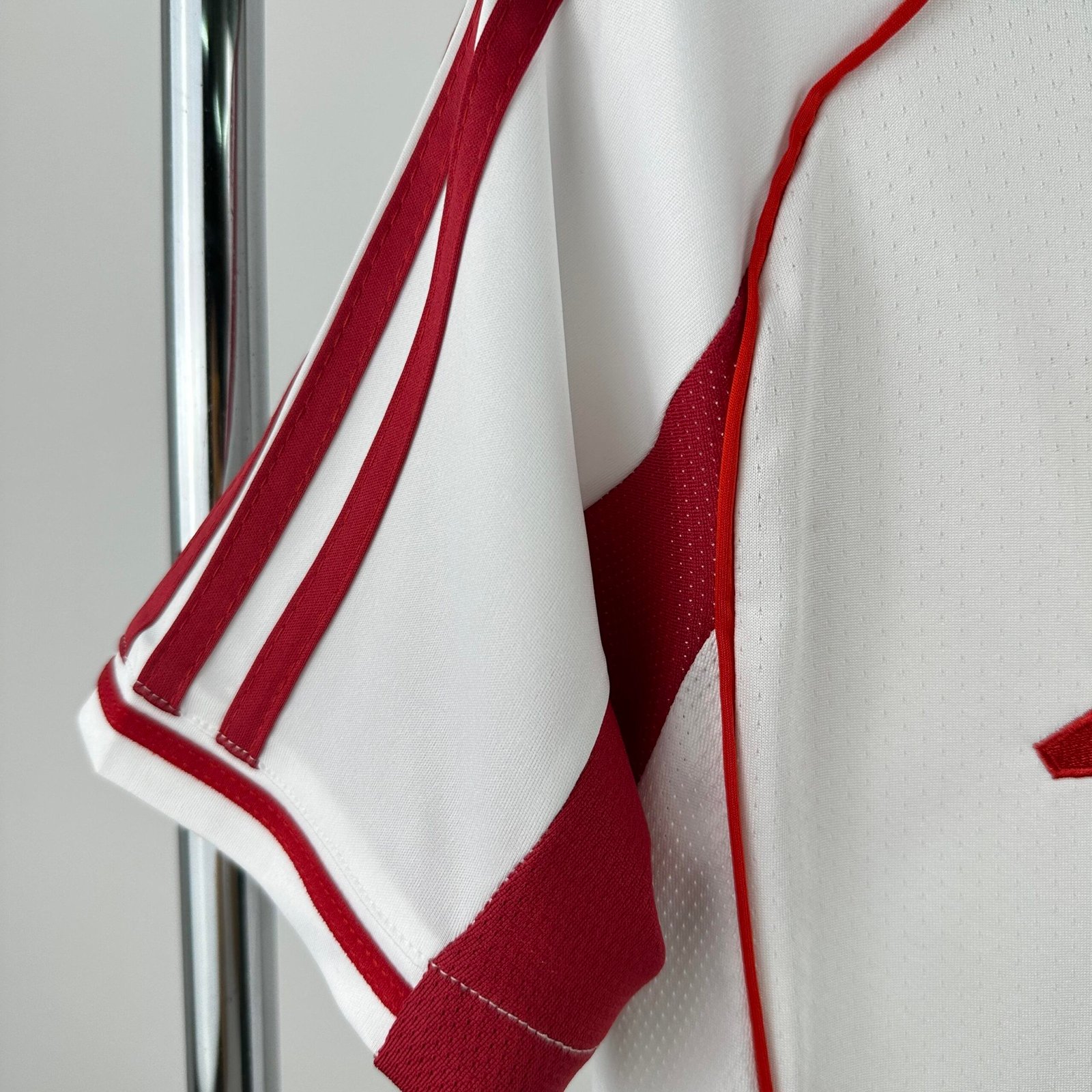 2025/26 Liverpool Baseball Jersey Player Version - Image 6