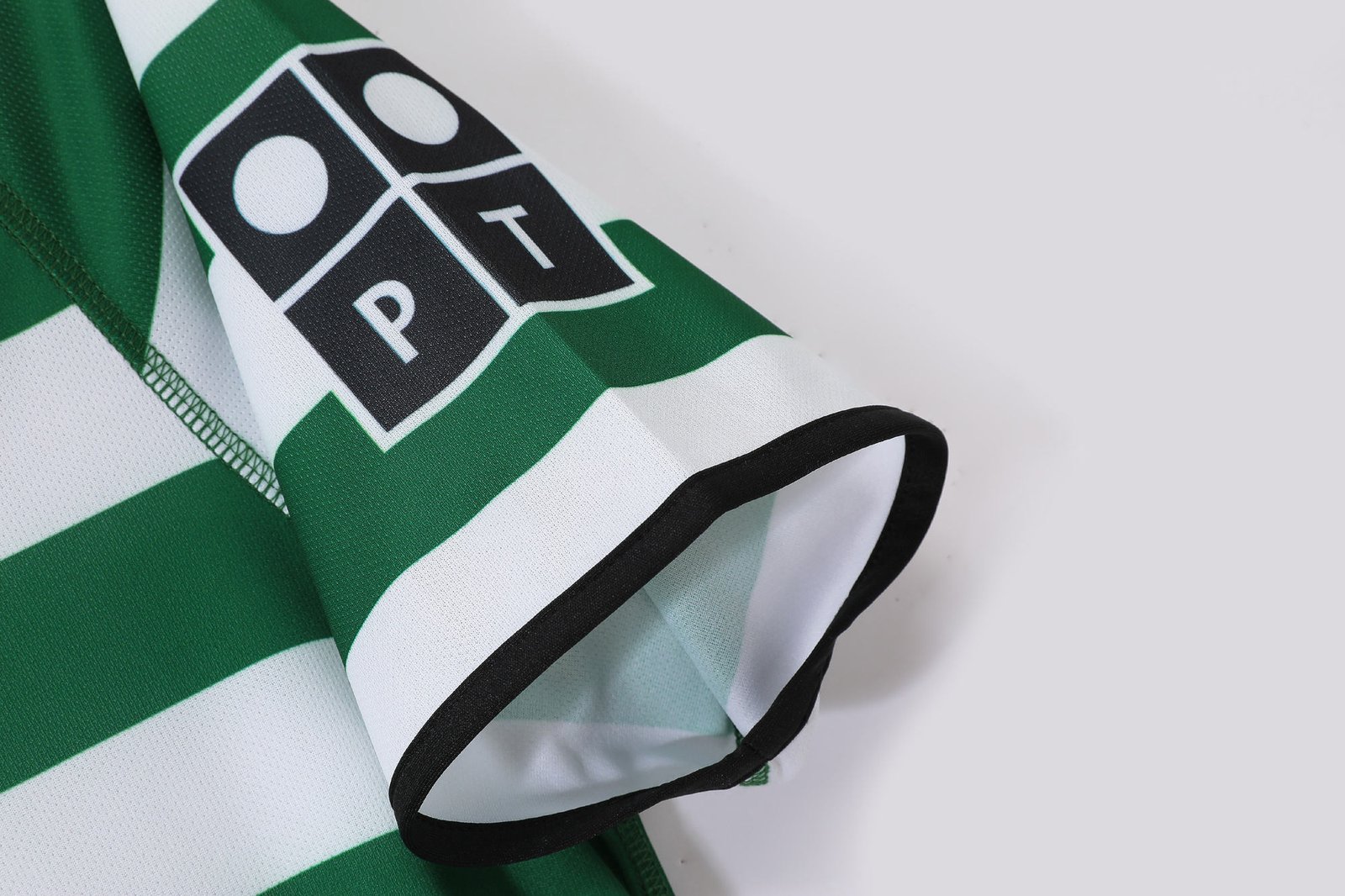 2003/04 Sporting CP Home Retro Jersey - Image 7