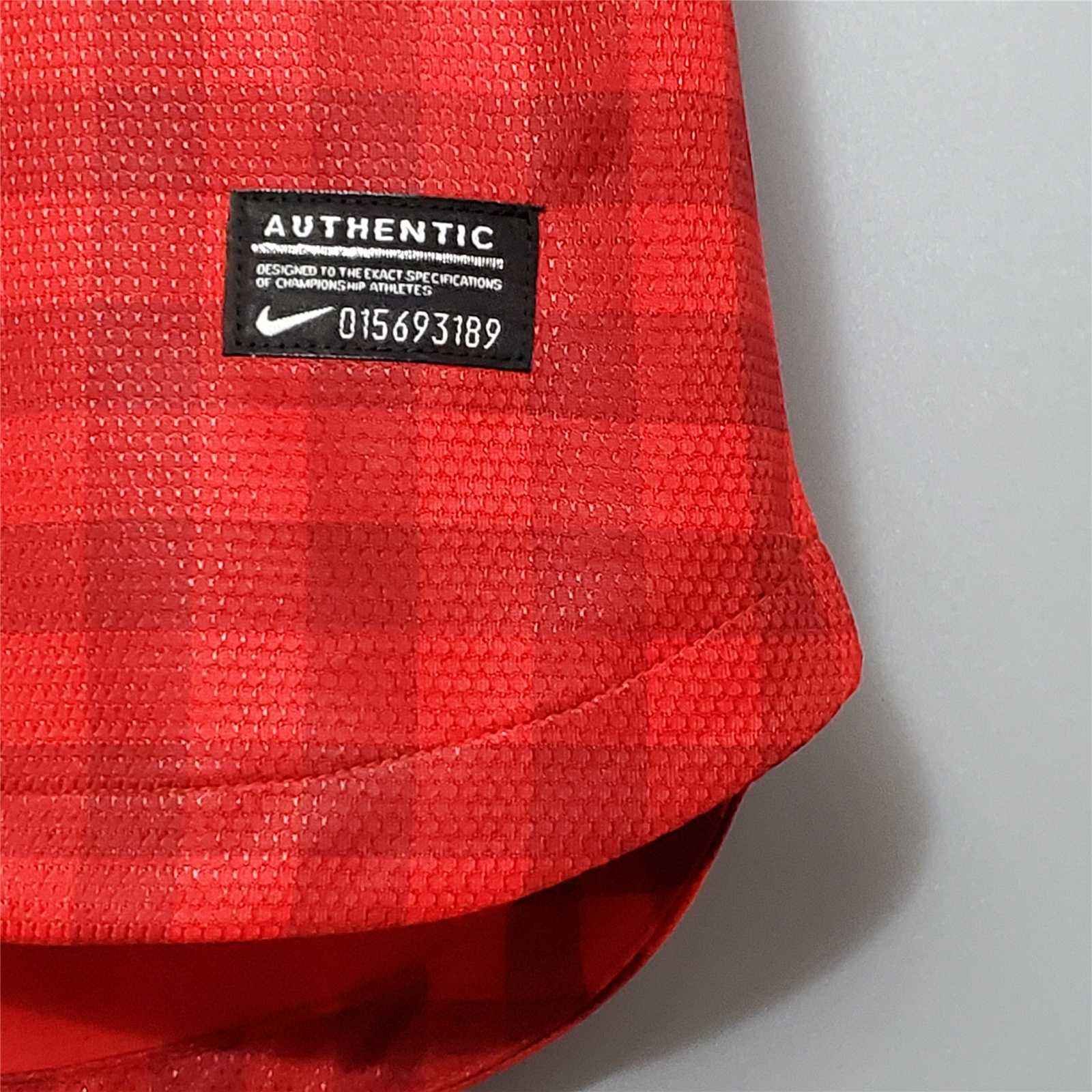 2012/13 Manchester United Retro Jersey Home - Image 8