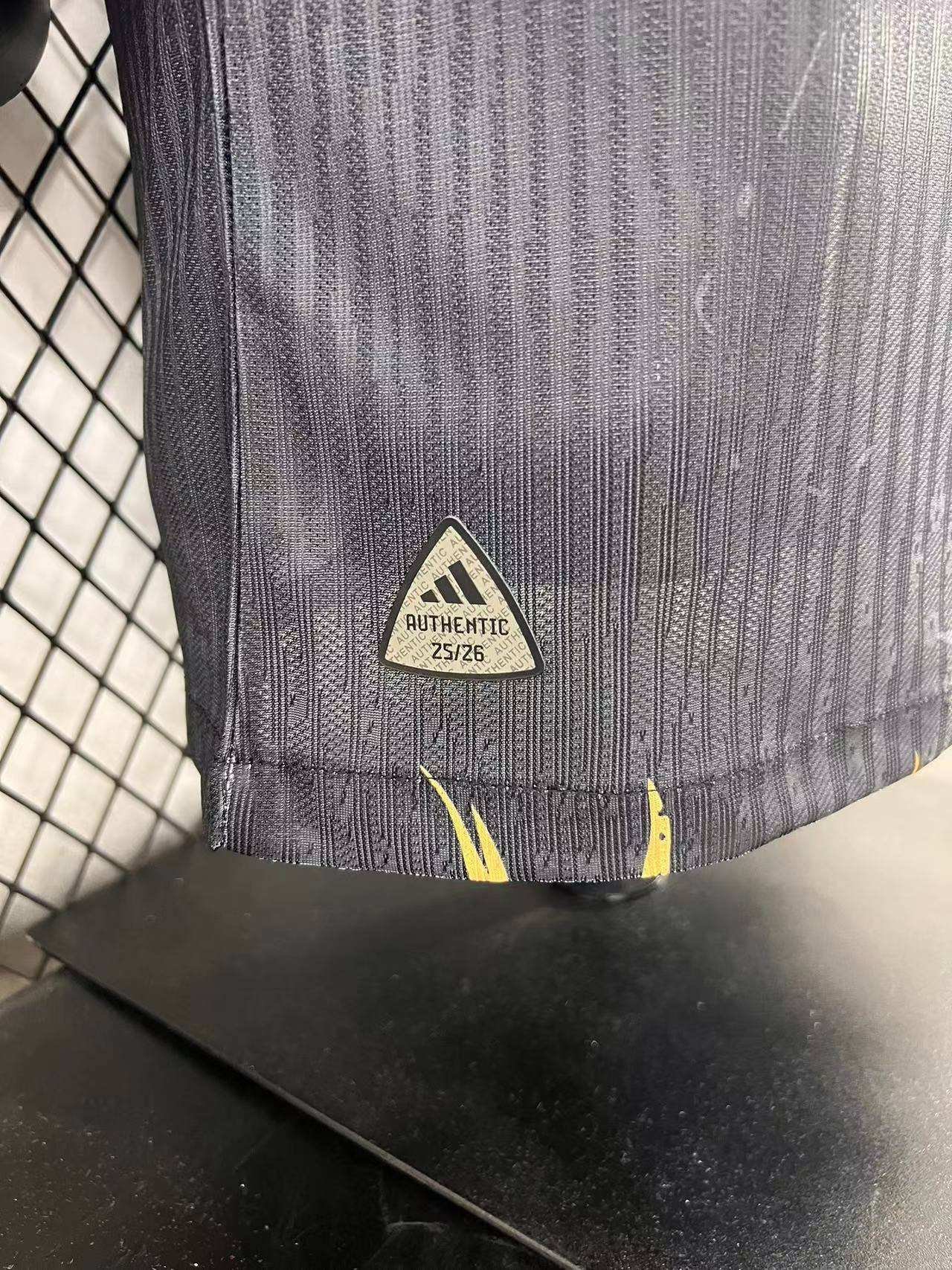 2025/26 Liverpool Special Jersey Player Version - Image 7