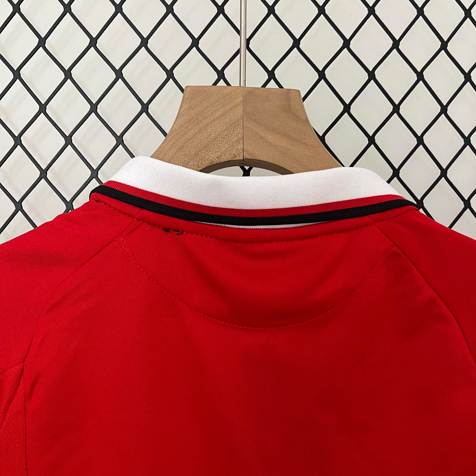 1999/00 Manchester United Home Retro Jersey Kids Kit - Image 7