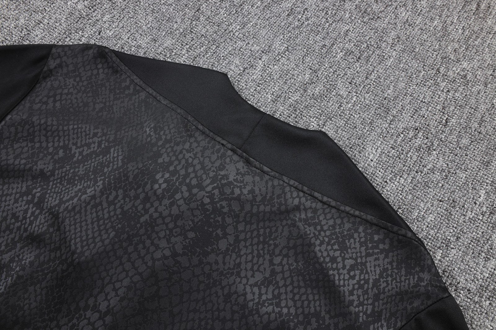 2025/26 Barcelona Long sleeves Player Version Training Set - Image 9