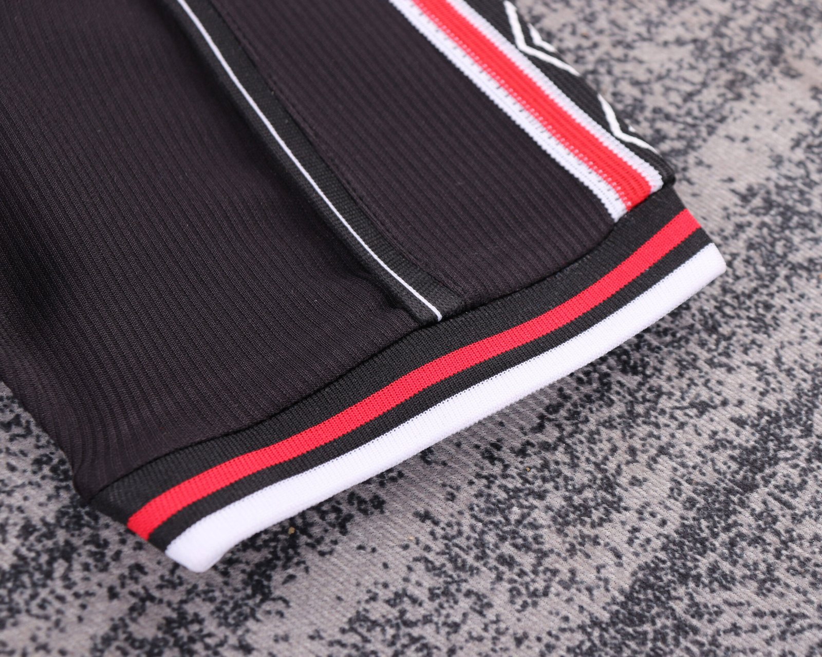 1998/99 Manchester United Away Retro Kids Jersey - Image 7