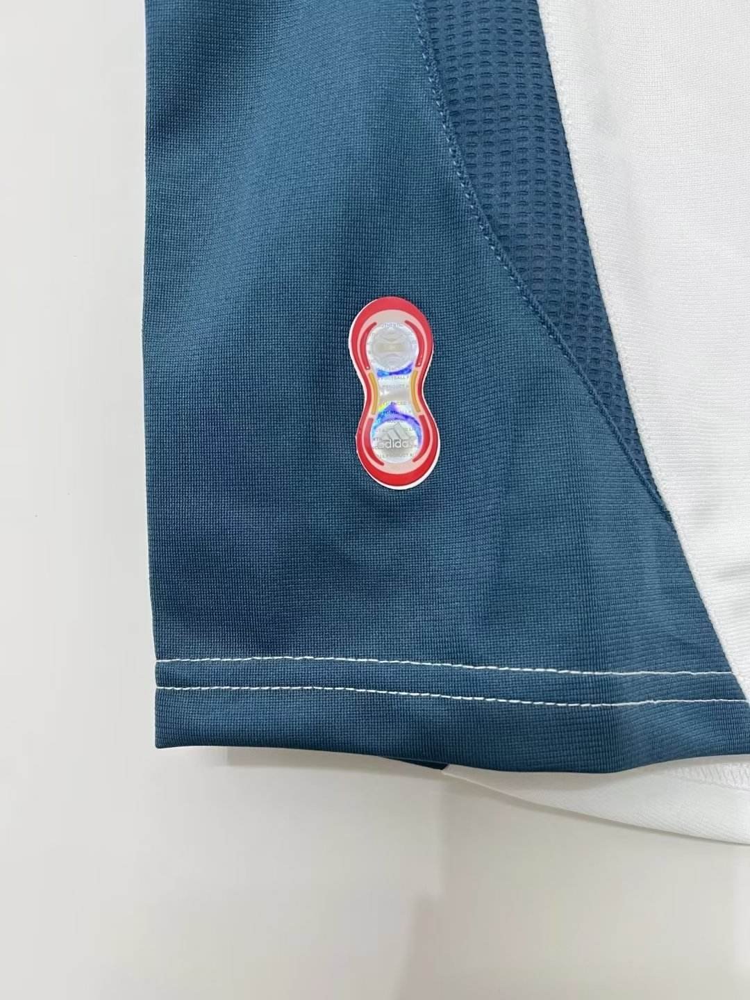 2006/07 Liverpool Third Away Retro Jersey - Image 5