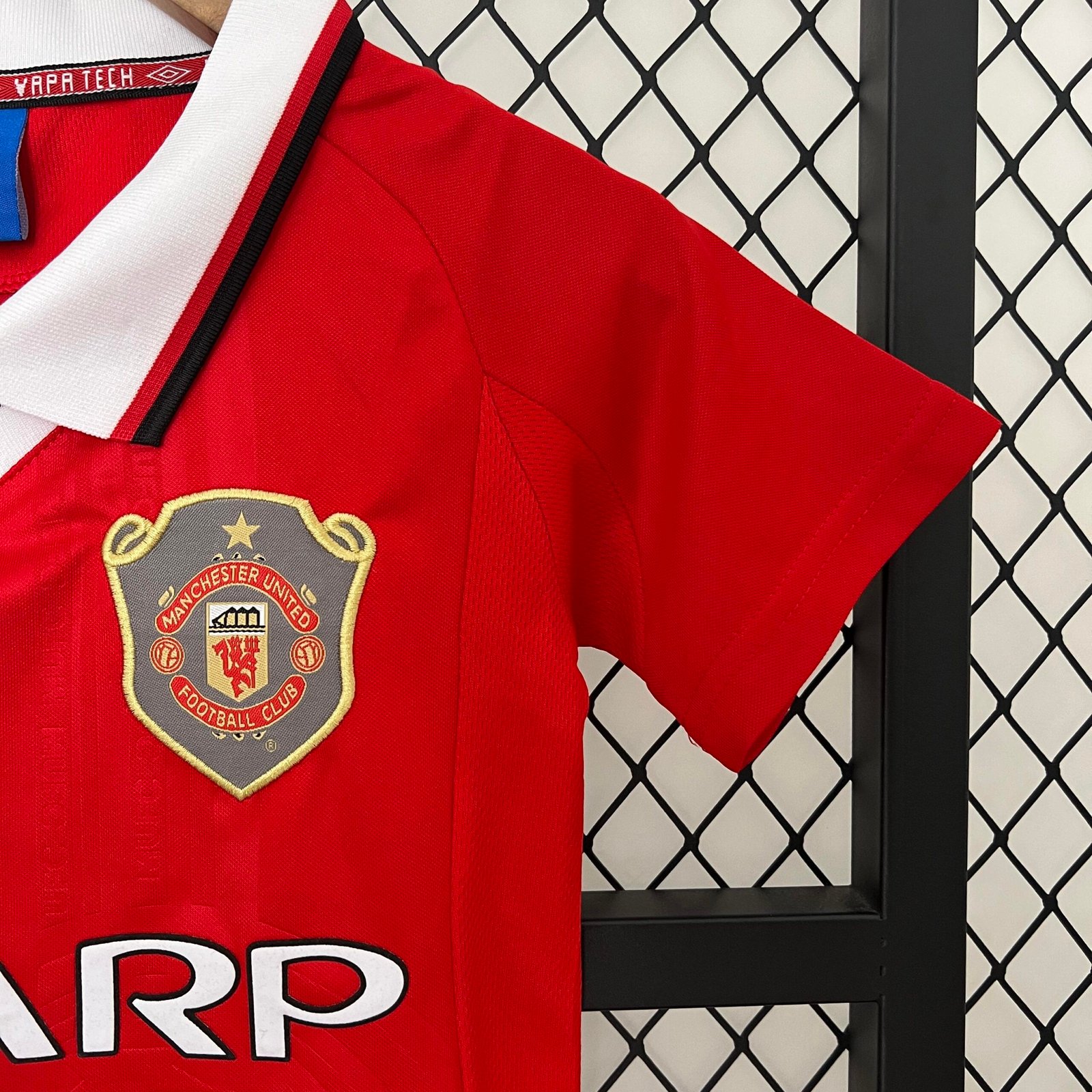 1999/00 Manchester United Home Retro Jersey Kids Kit - Image 5