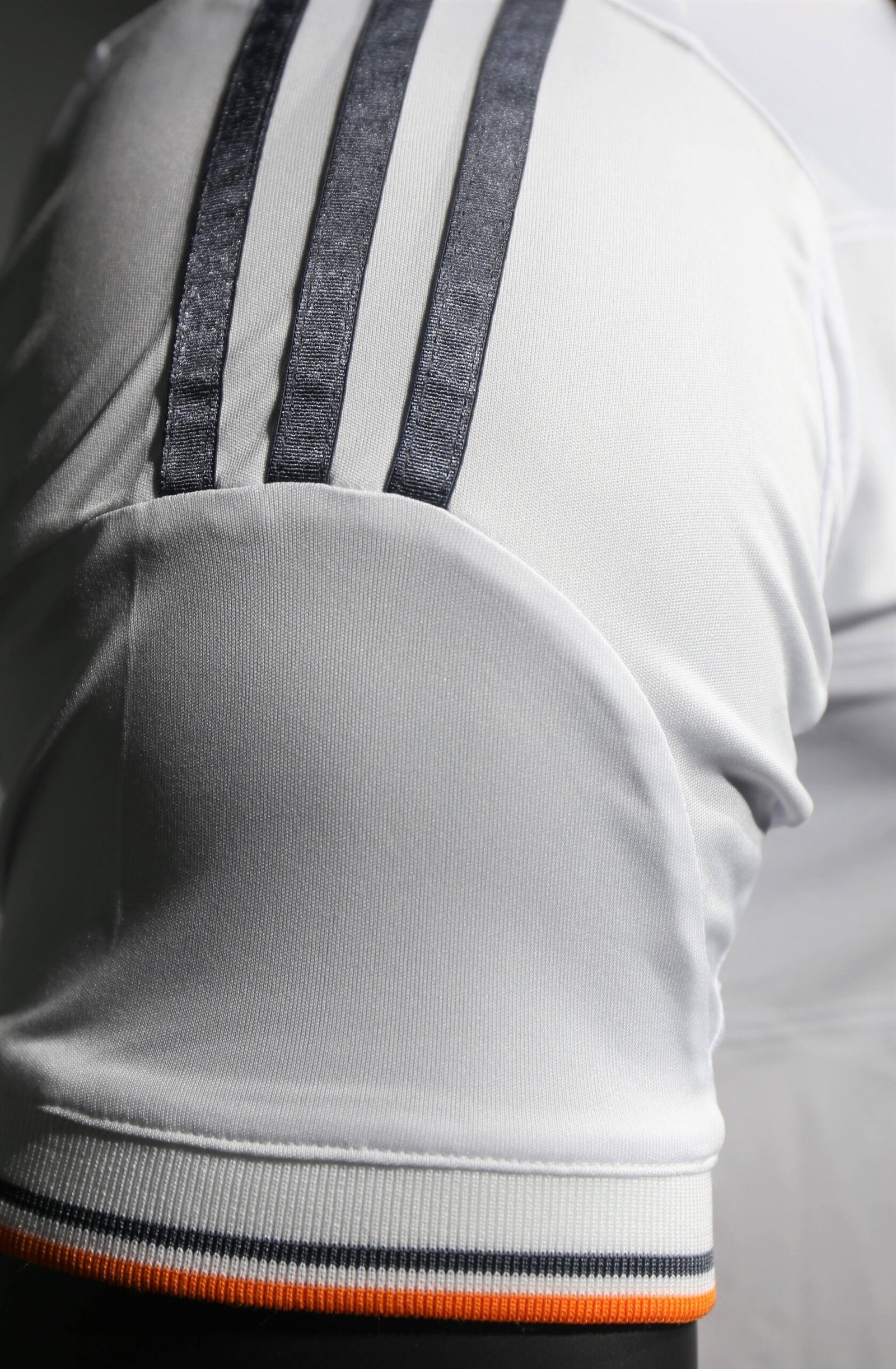 2013/14 Real Madrid Home Retro Jersey Player Version - Image 5