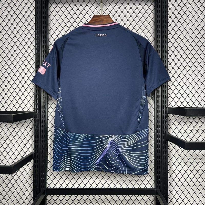 2024/25 Leeds United Third Jersey - Image 9