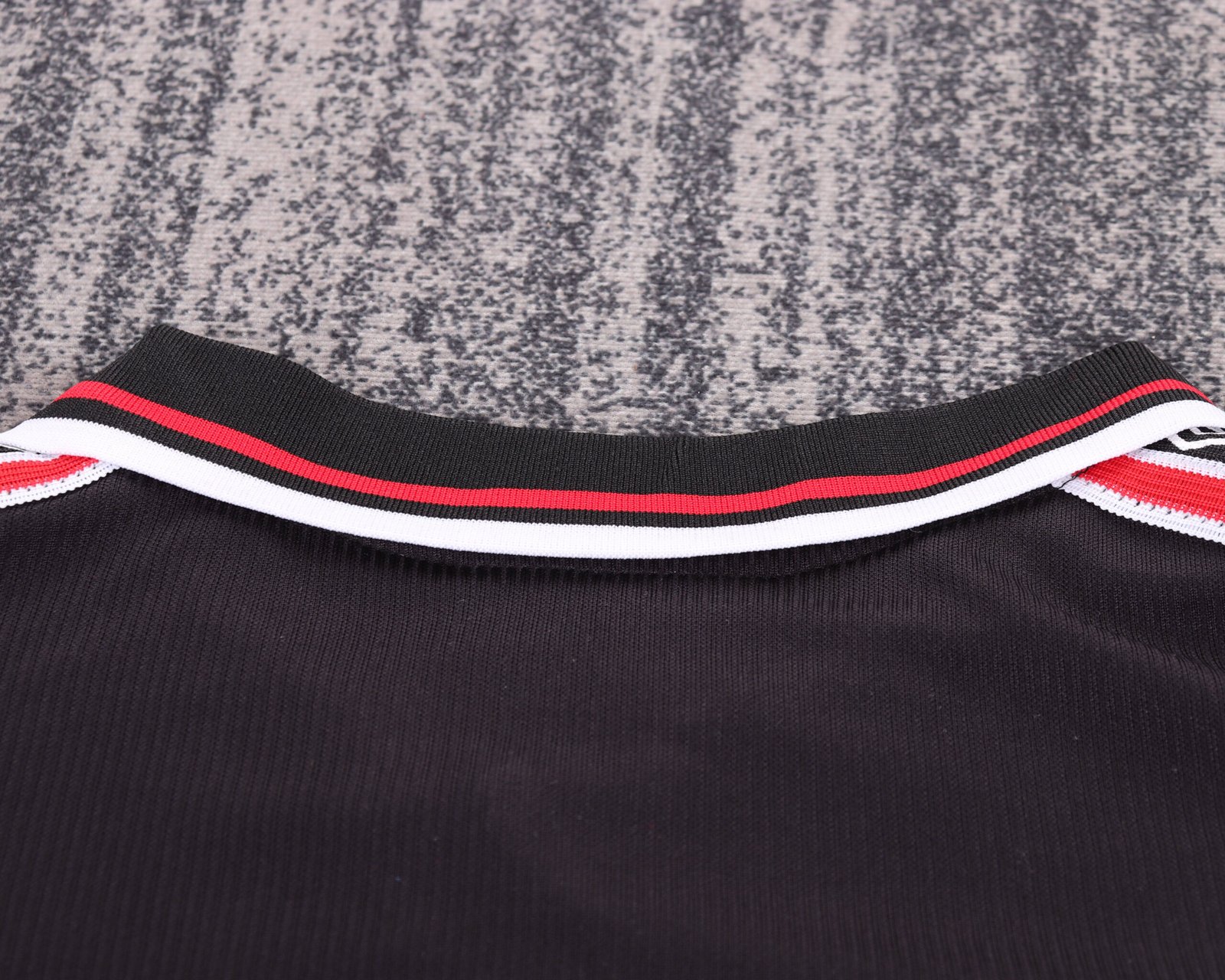 1998/99 Manchester United Away Retro Kids Jersey - Image 4