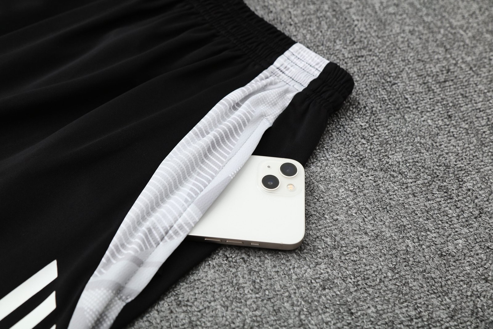 2025/26 Real Madrid?Vest Suit - Image 10