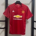 Retro Manchester United 16/17 Home